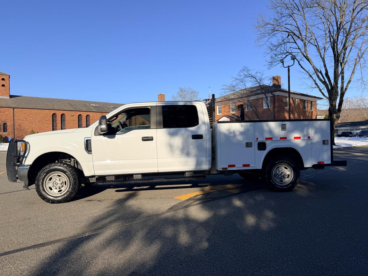 Ford F-250 SD XL Crew Cab 4WD 2022