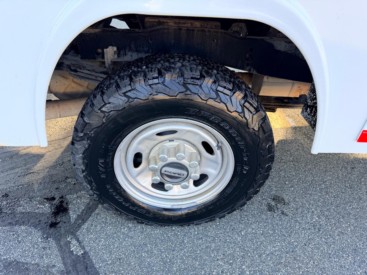 Ford F-250 SD XL Crew Cab 4WD 2022