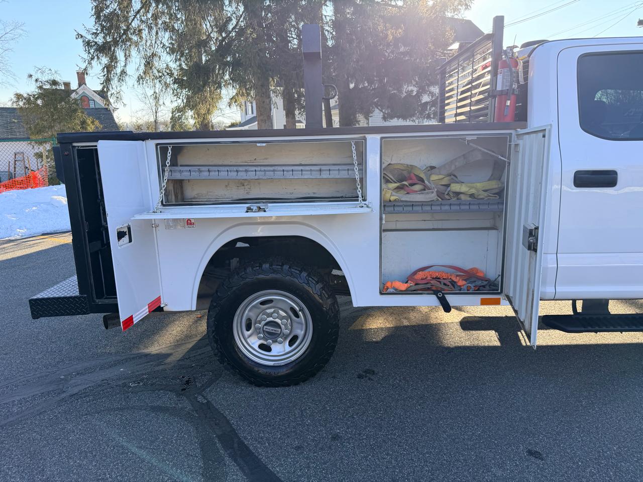 Ford F-250 SD XL Crew Cab 4WD 2022