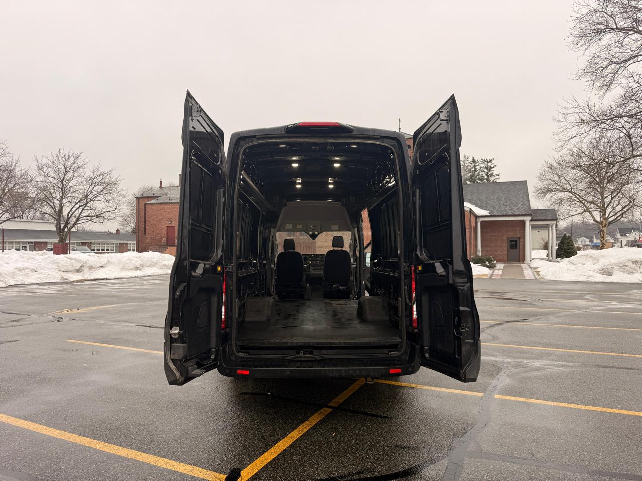 Ford Transit 350 Van High Roof w/Sliding Pass. 148-in. WB EL 2025