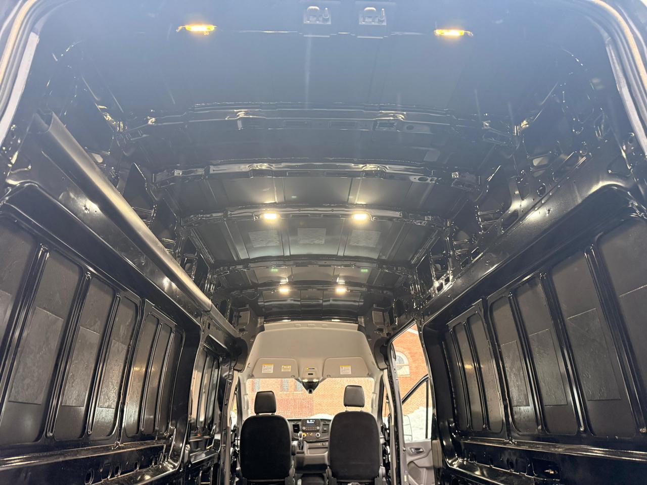 Ford Transit 350 Van High Roof w/Sliding Pass. 148-in. WB EL 2025