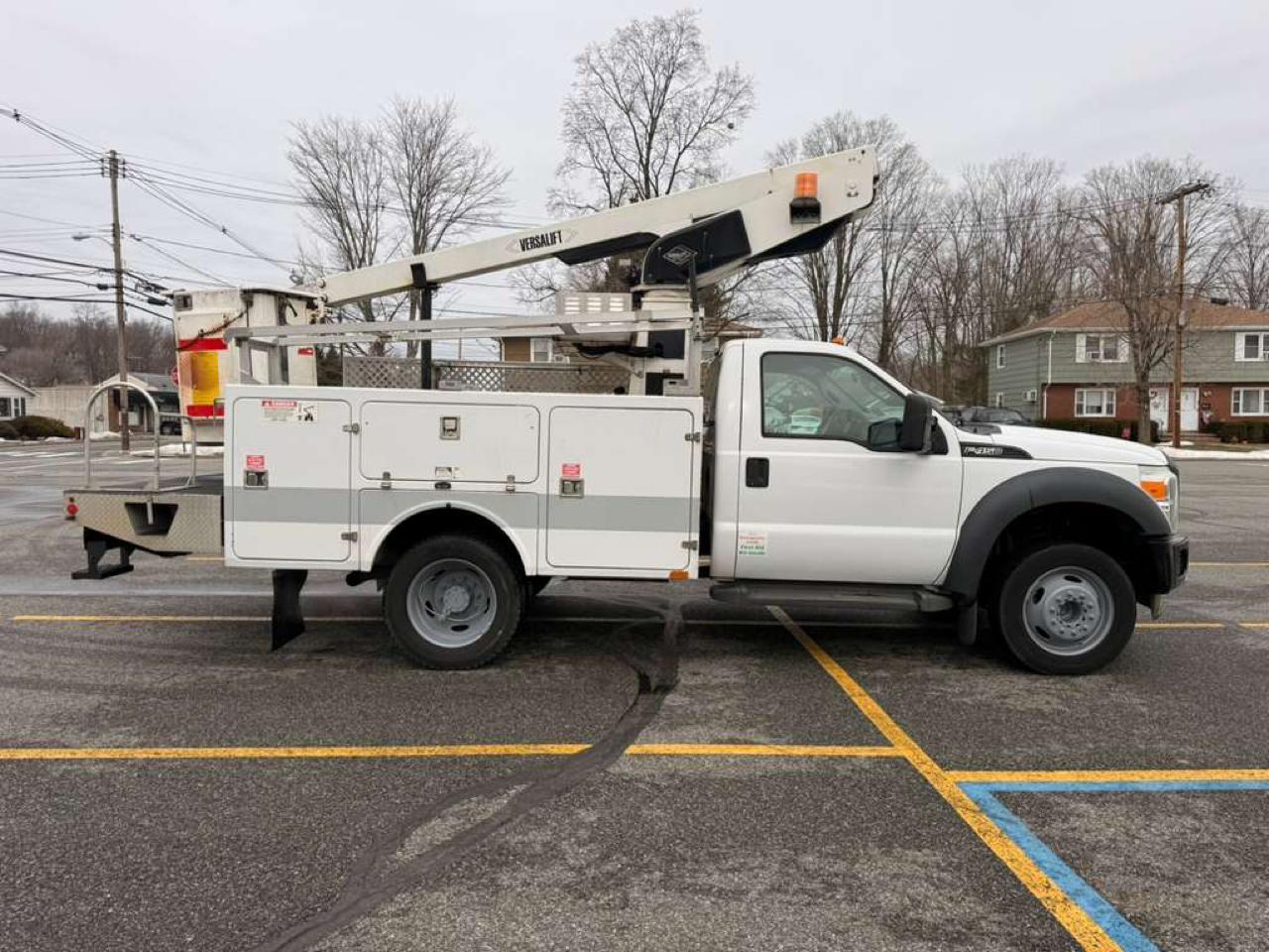 Ford F-450 SD Regular Cab DRW 2WD 2013