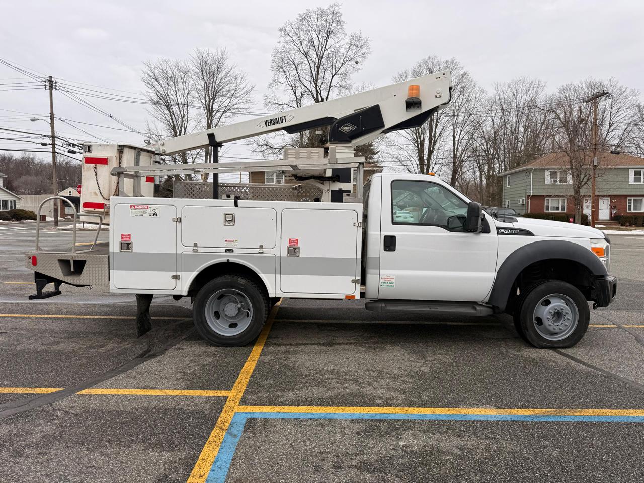 Ford F-450 SD Regular Cab DRW 2WD 2013