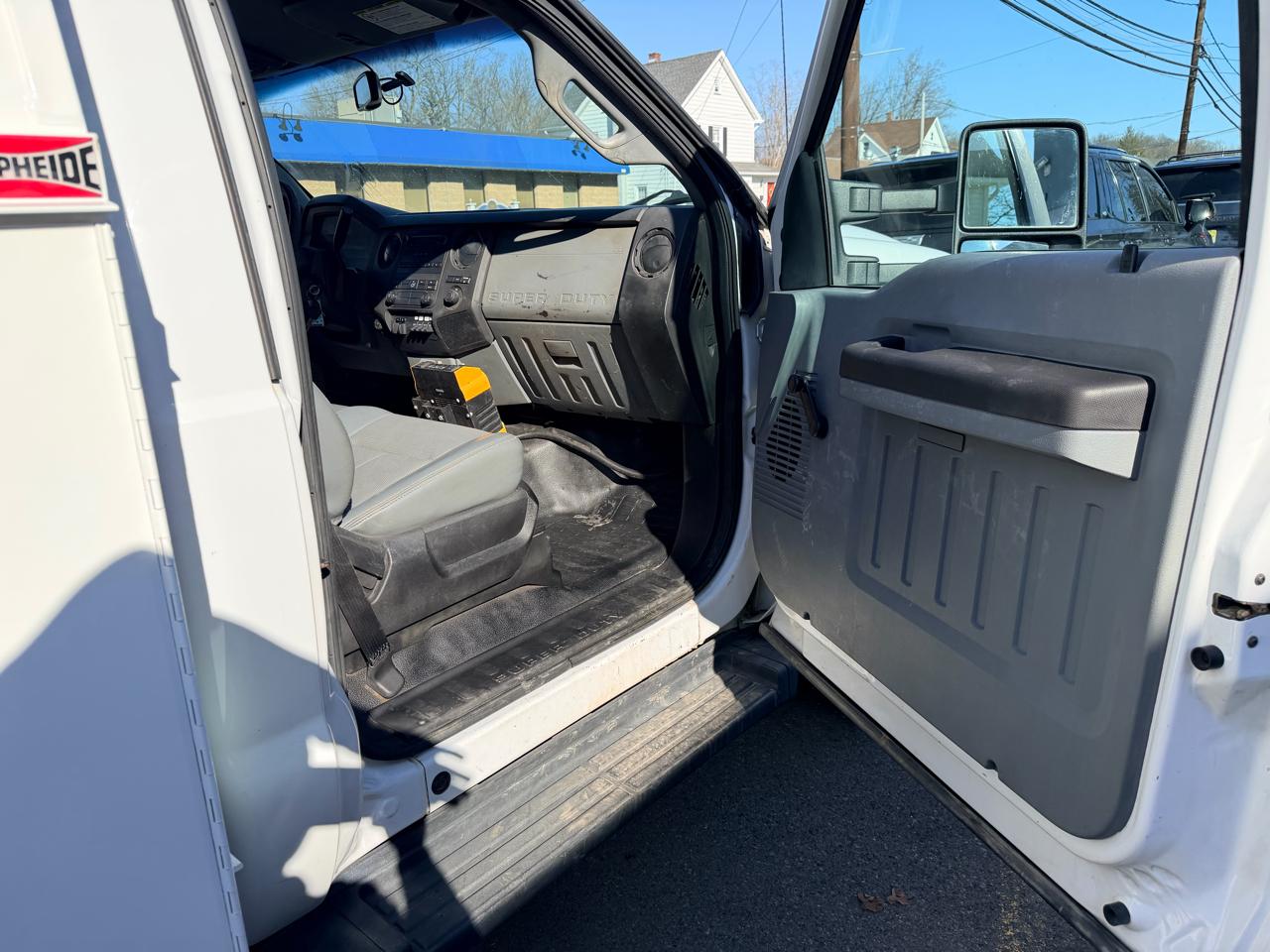 Ford F-450 SD Regular Cab DRW 2WD 2013