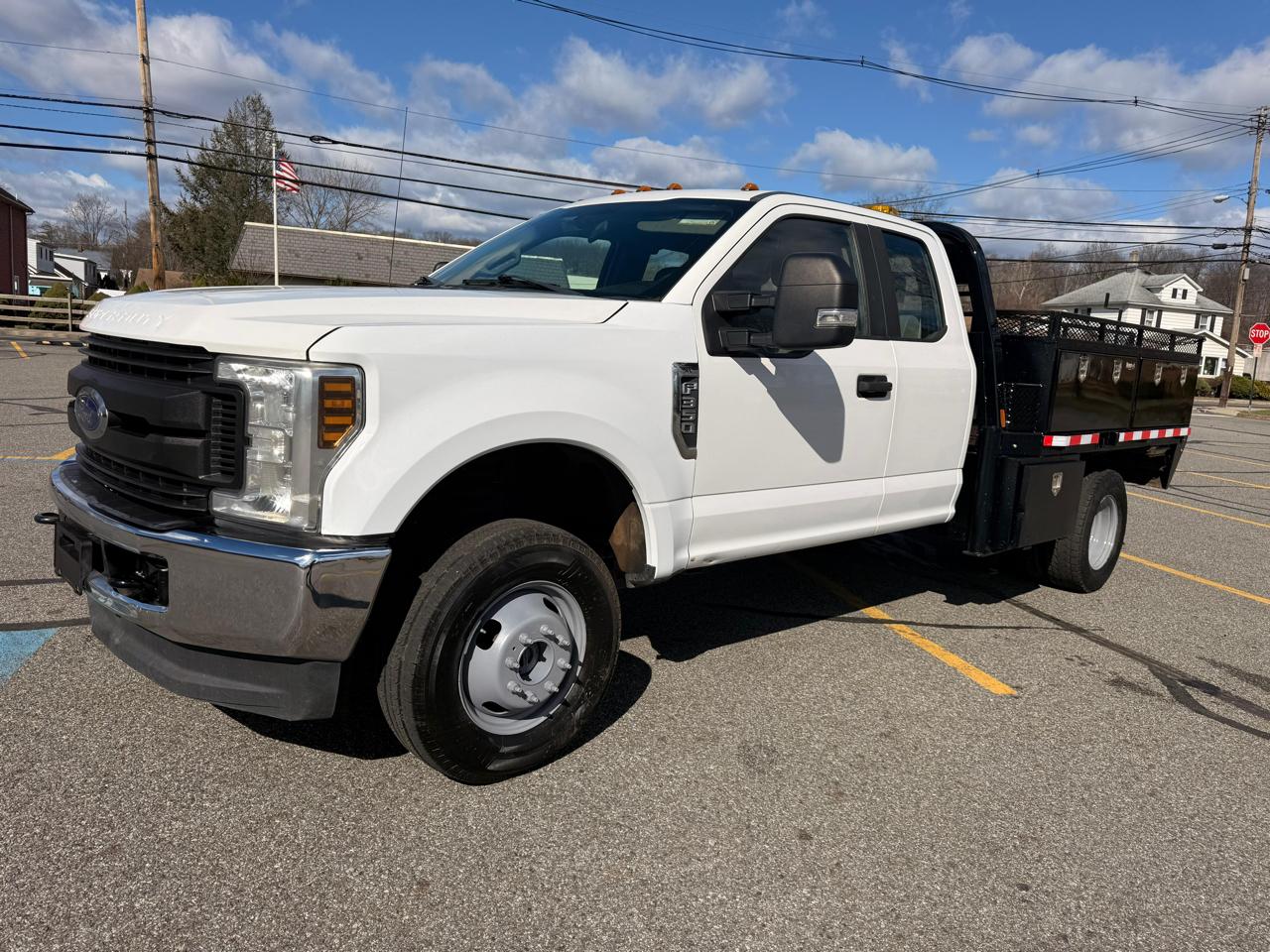 Ford F-350 SD XL SuperCab Long Bed 4WD DRW 2019