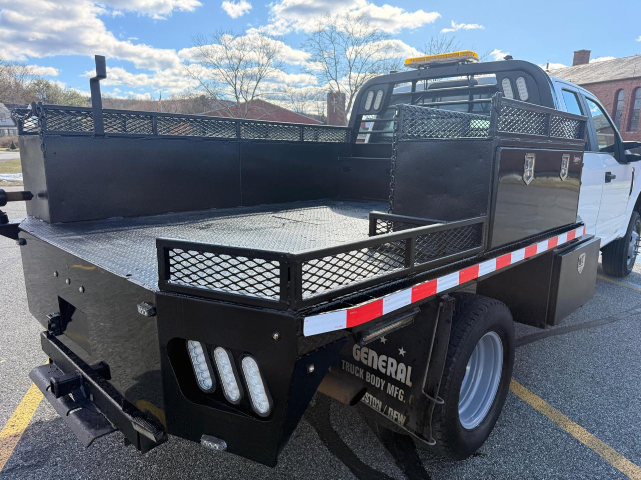 Ford F-350 SD XL SuperCab Long Bed 4WD DRW 2019