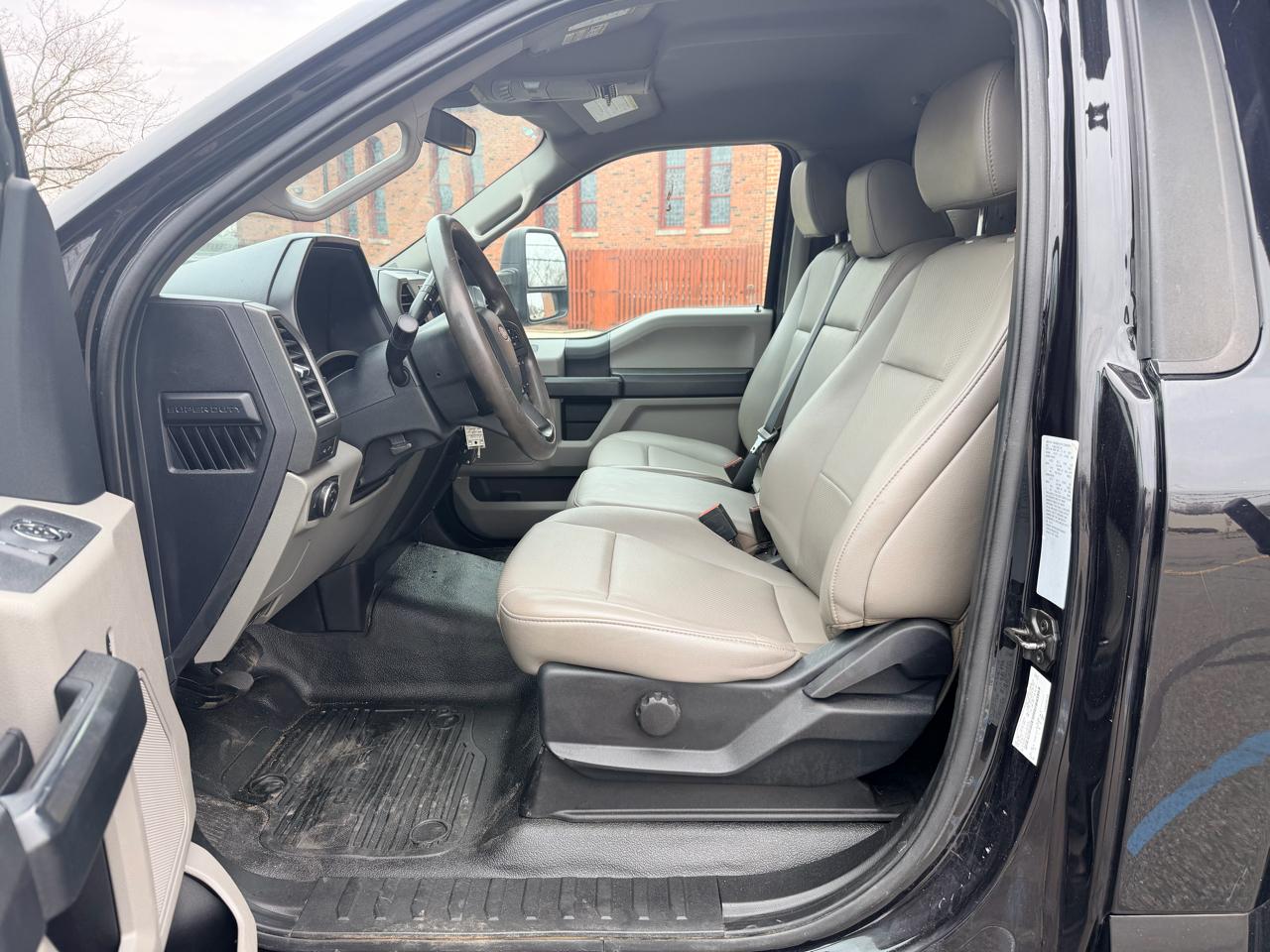 Ford F600 Regular Cab 2WD DRW 2022