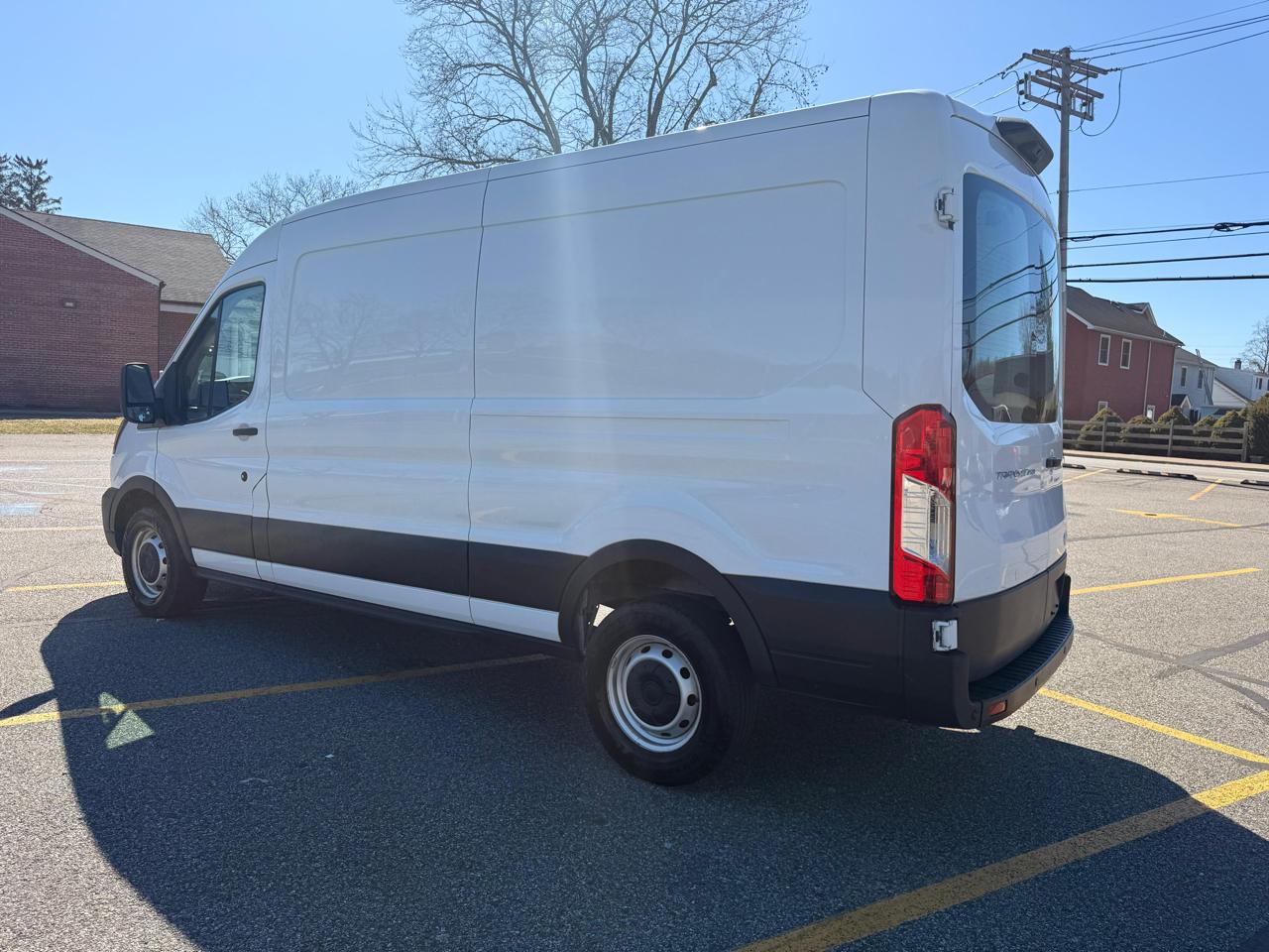 Ford Transit 250 Van Med. Roof w/Sliding Pass. 130-in. WB 2021
