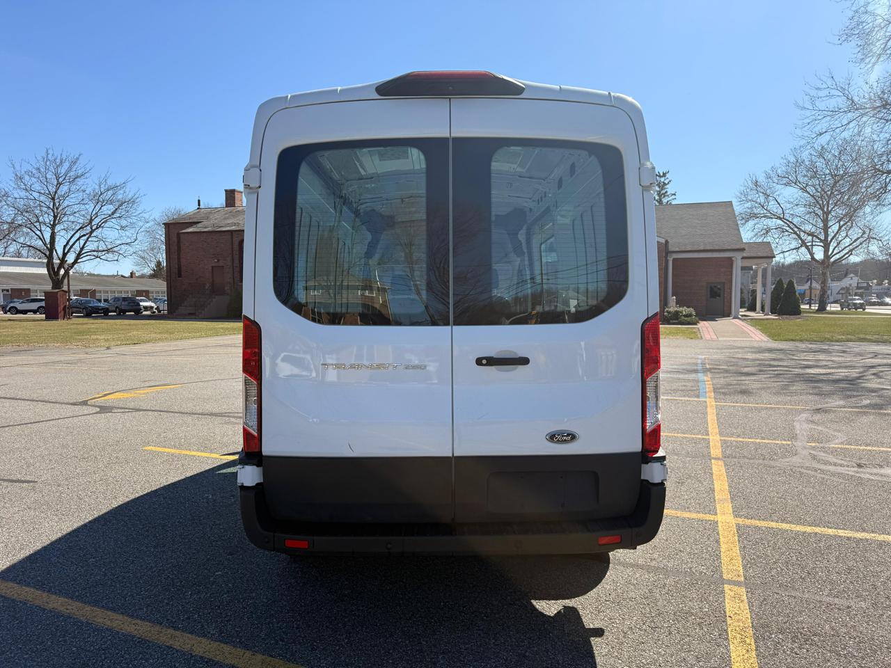 Ford Transit 250 Van Med. Roof w/Sliding Pass. 130-in. WB 2021