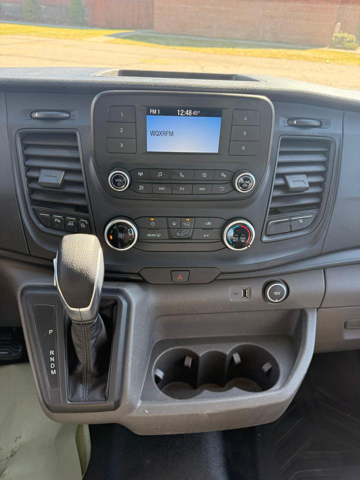 Ford Transit 250 Van Med. Roof w/Sliding Pass. 130-in. WB 2021