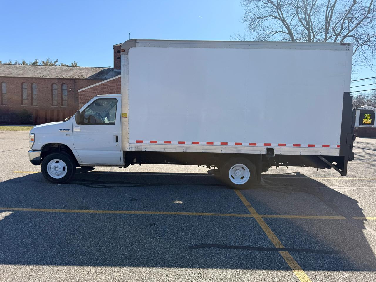 Ford Econoline E350 2018