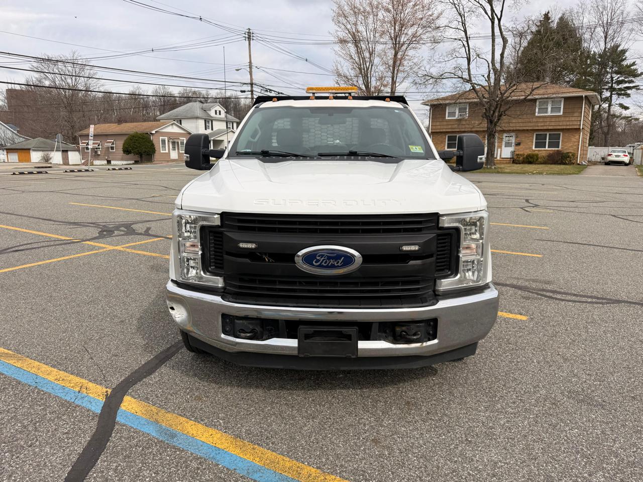 Ford F-350 SD XLT DRW 2WD 2019