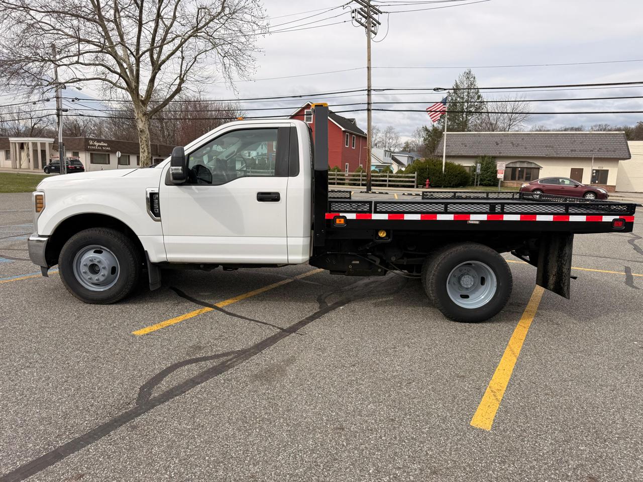 Ford F-350 SD XLT DRW 2WD 2019