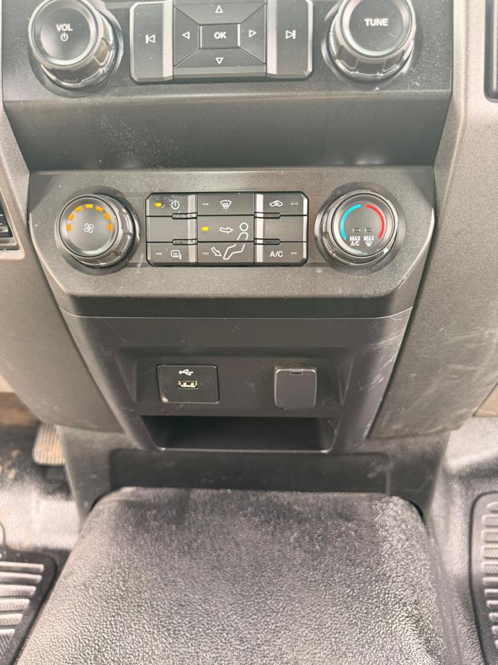 Ford F-350 SD XLT DRW 2WD 2019