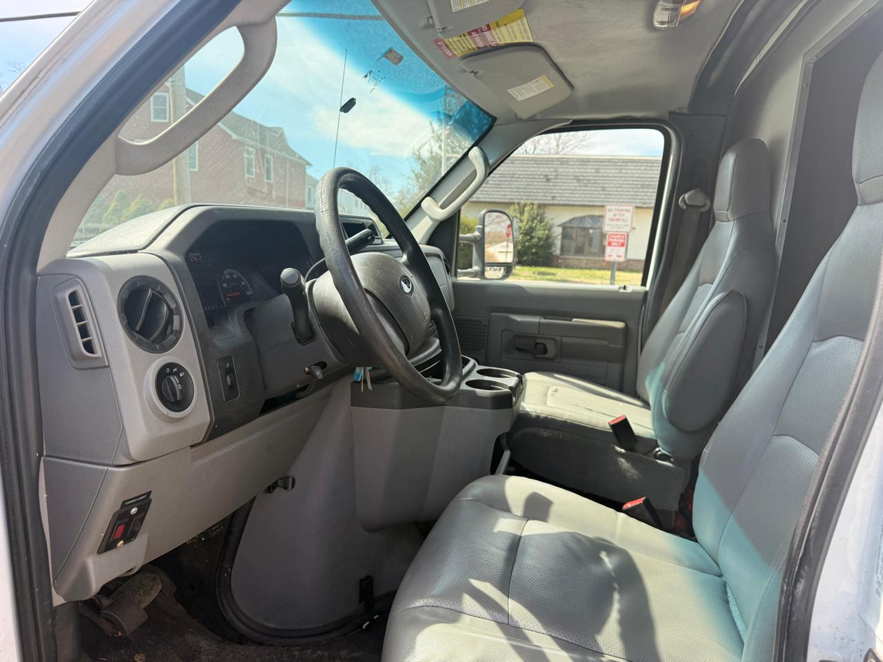 Ford Econoline E-350 Super Duty 2018