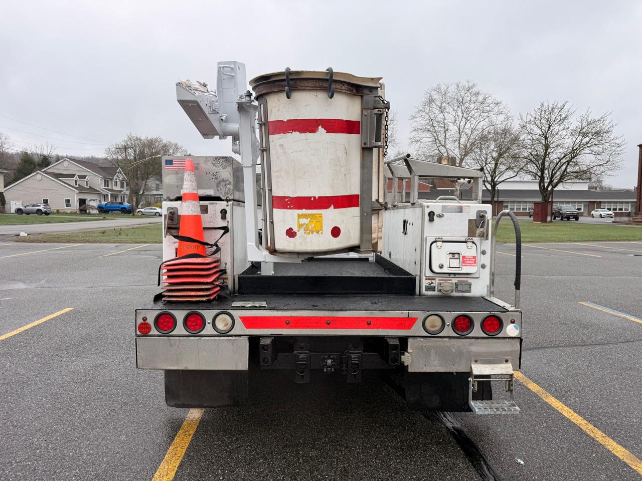 Ford F-350 SD XL DRW 2WD 2012