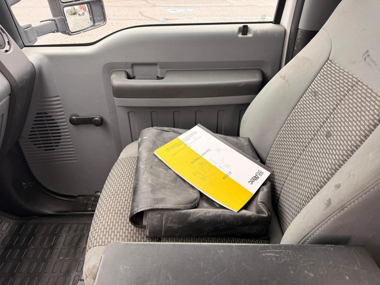 Ford F-350 SD XL DRW 2WD 2012