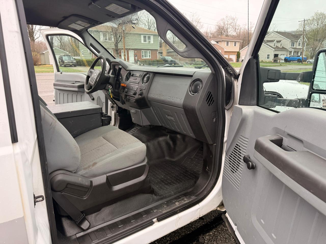 Ford F-350 SD XL DRW 2WD 2012