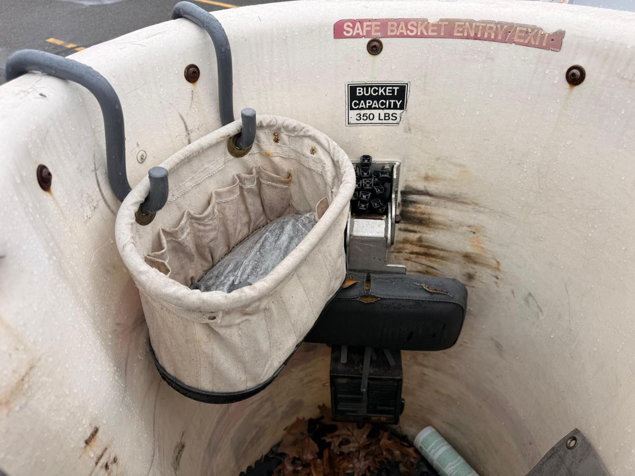 Ford F-350 SD XL DRW 2WD 2012