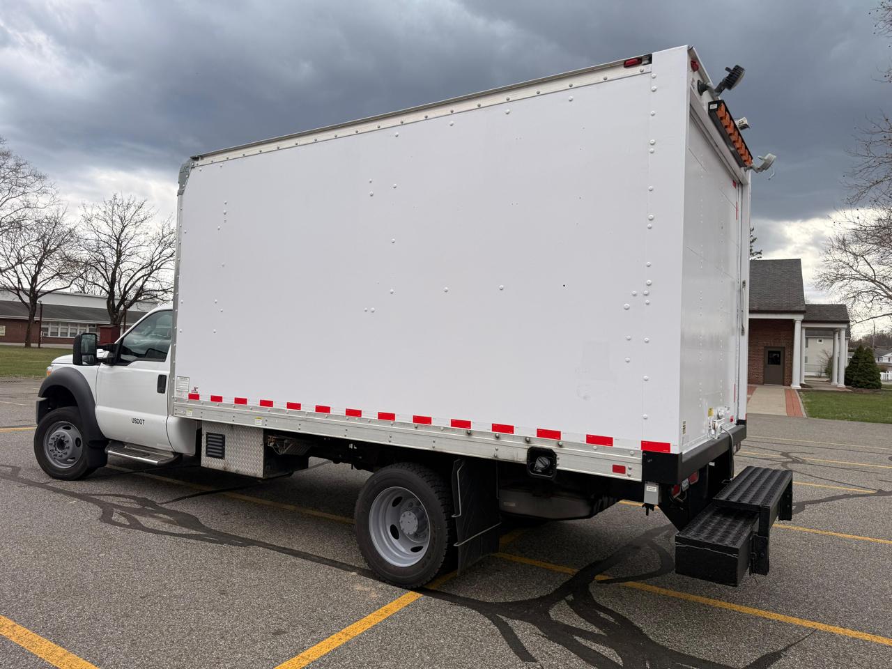 Ford F-550 Regular Cab DRW 2WD 2015