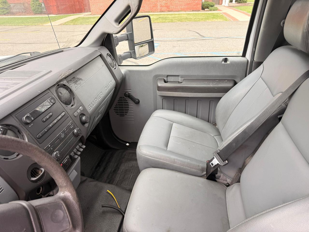 Ford F-550 Regular Cab DRW 2WD 2015