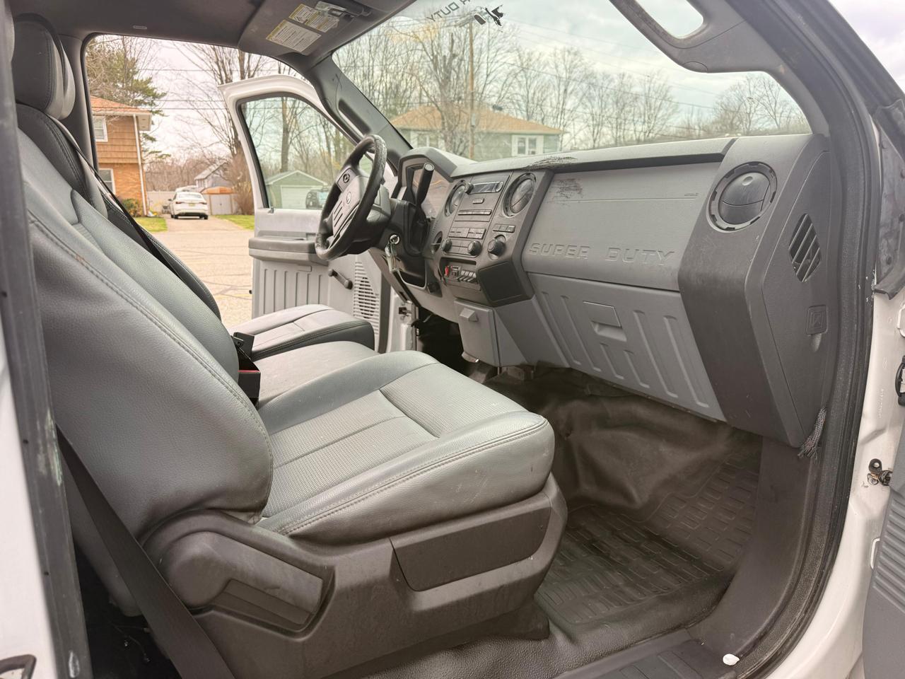 Ford F-550 Regular Cab DRW 2WD 2015