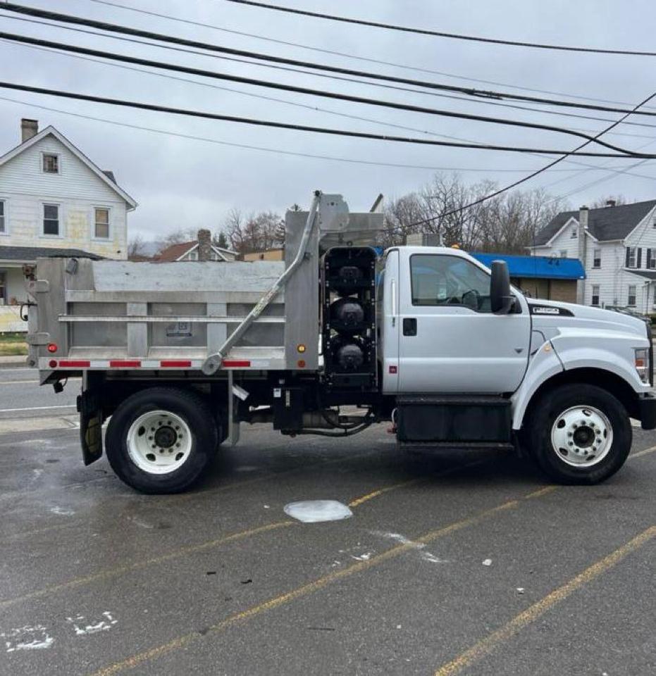 Ford F-650 Regular Cab 2WD DRW 2022