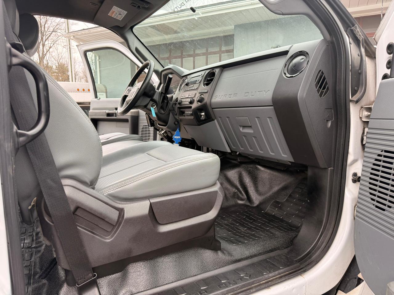 Ford F-650 Crew Cab 2WD DRW 2018