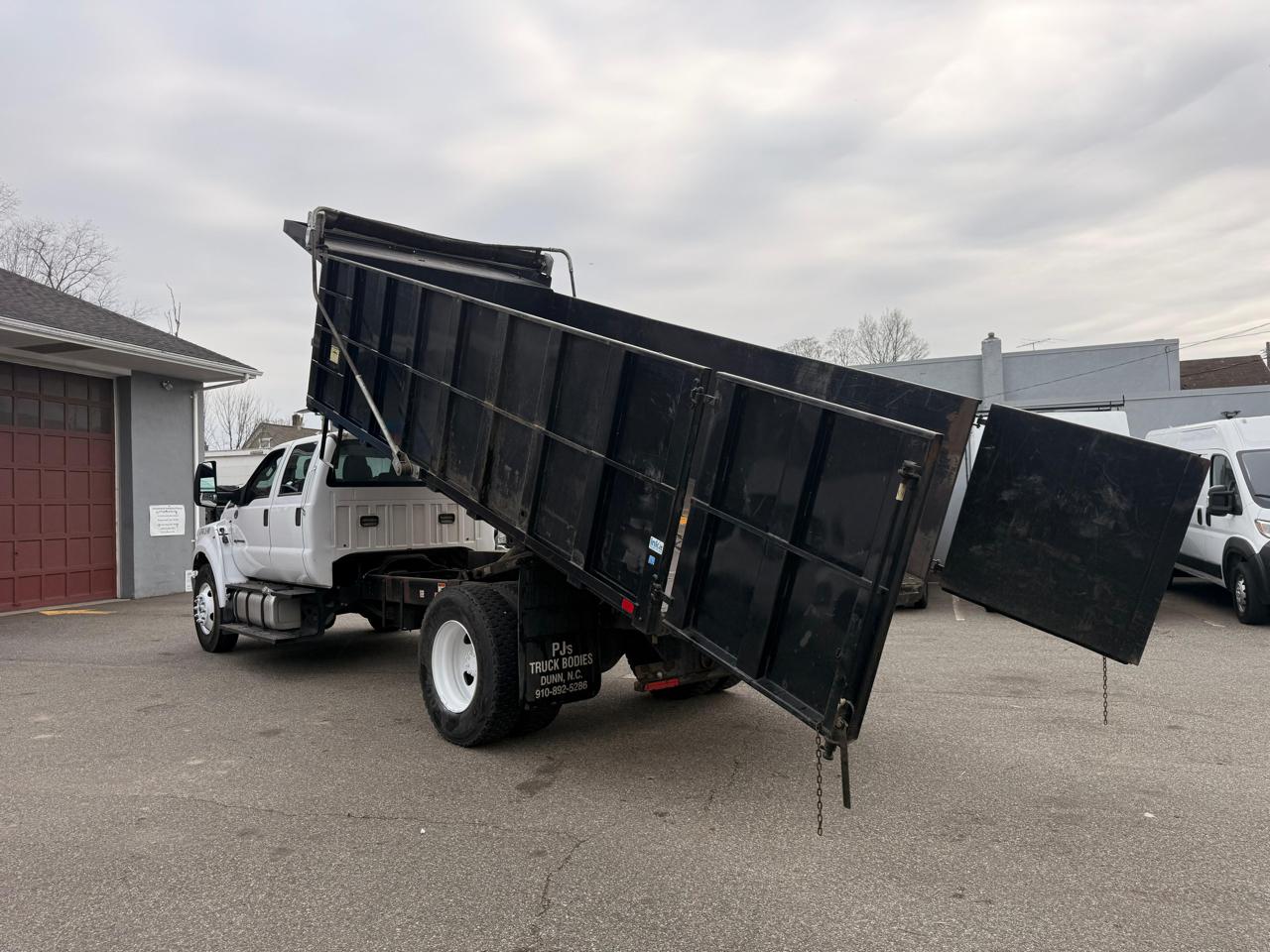 Ford F-650 Crew Cab 2WD DRW 2018