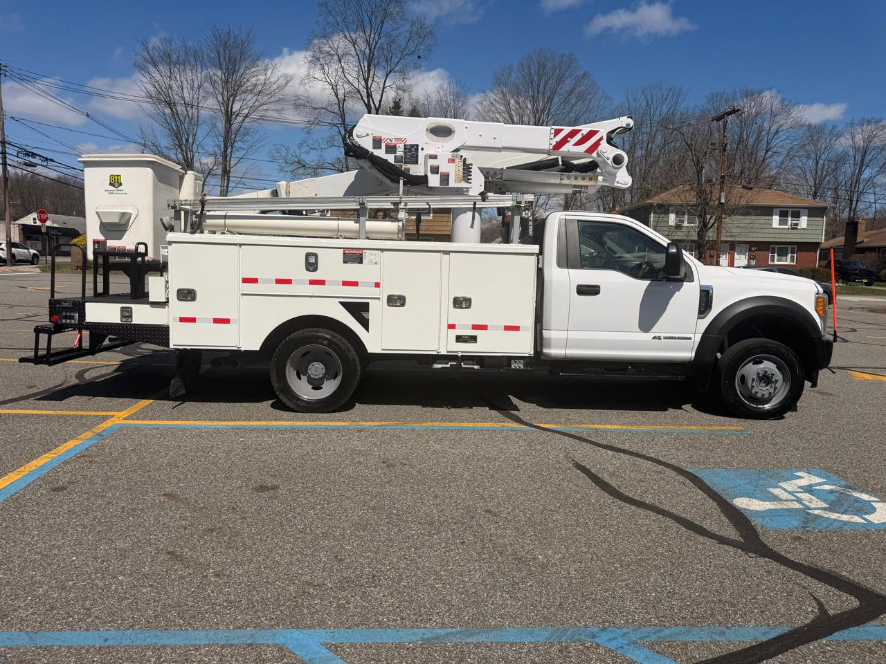 Ford F-550 Regular Cab DRW 4WD 2017