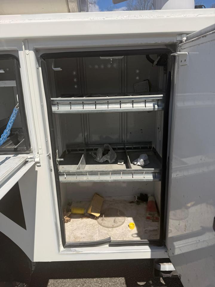 Ford F-550 Regular Cab DRW 4WD 2017