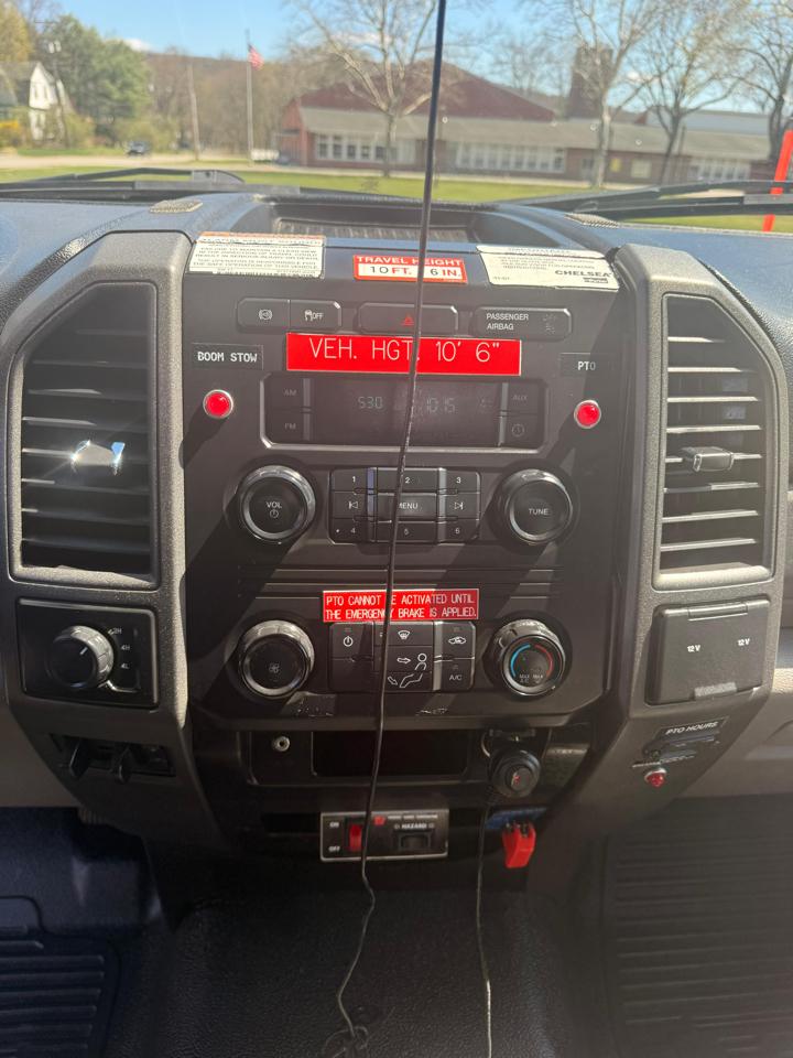 Ford F-550 Regular Cab DRW 4WD 2017