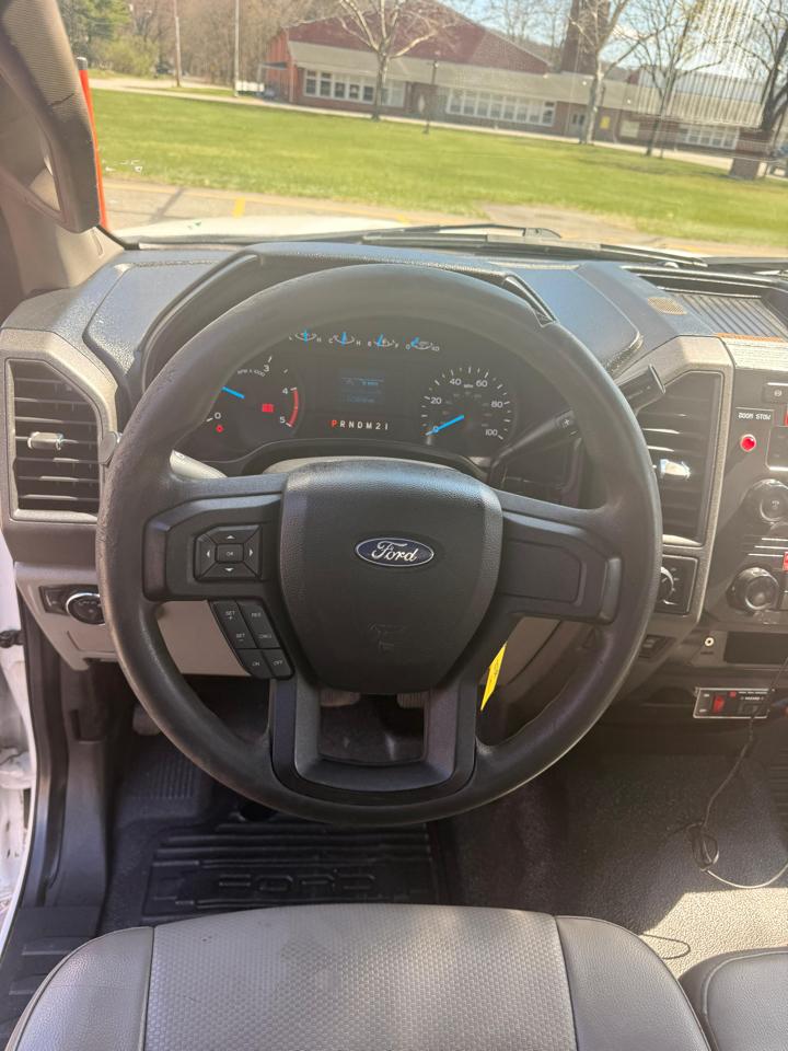 Ford F-550 Regular Cab DRW 4WD 2017