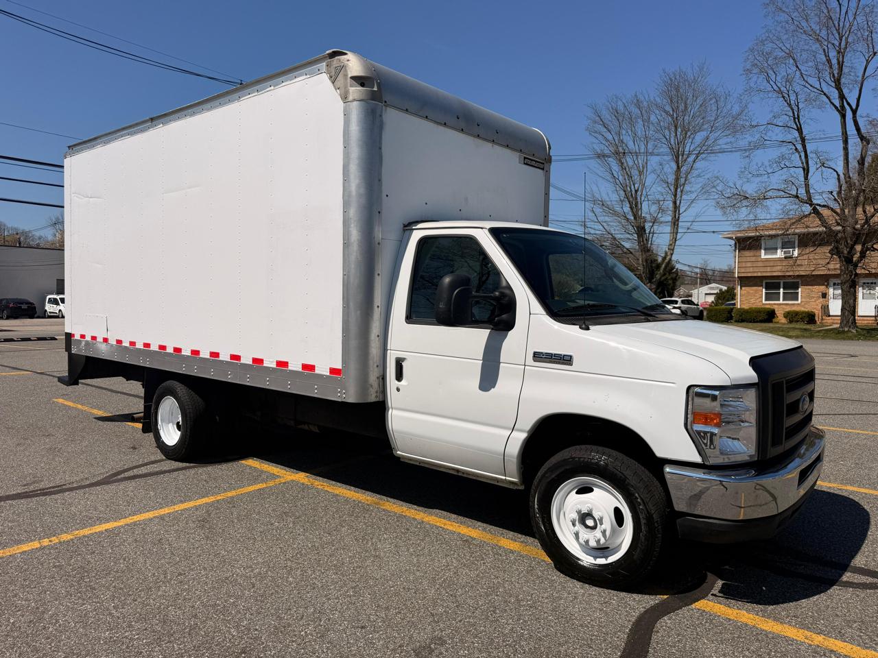 Ford Econoline E-350 Super Duty 2018