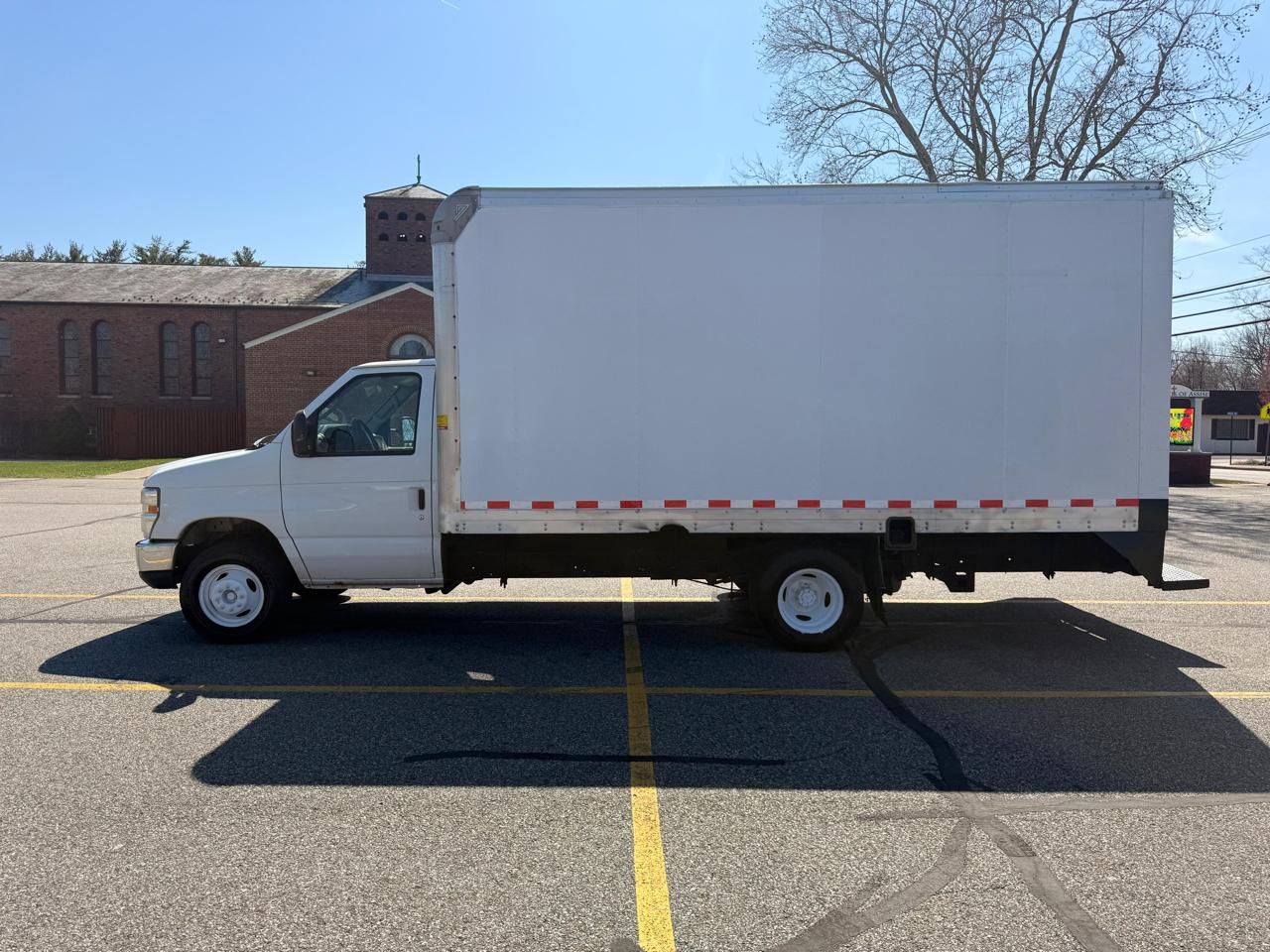 Ford Econoline E-350 Super Duty 2018