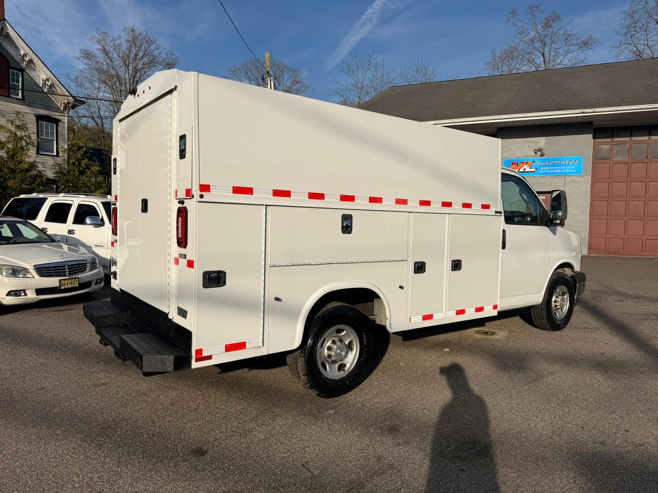 Chevrolet Express G3500 139" 2022