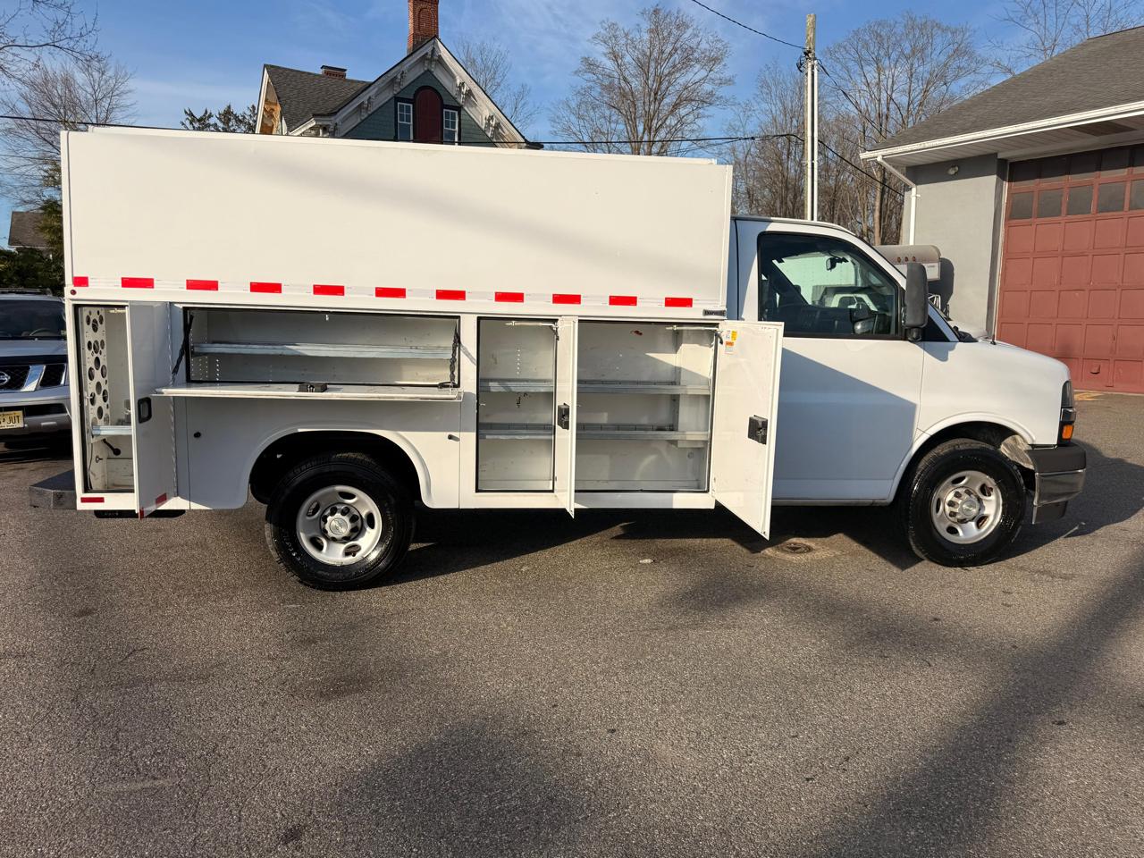 Chevrolet Express G3500 139" 2022