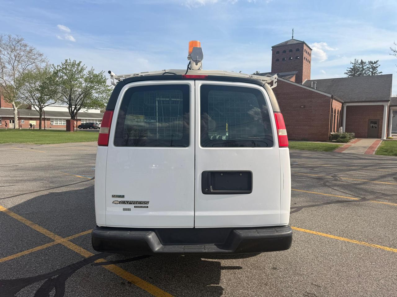 Chevrolet Express 2500 Cargo 2011