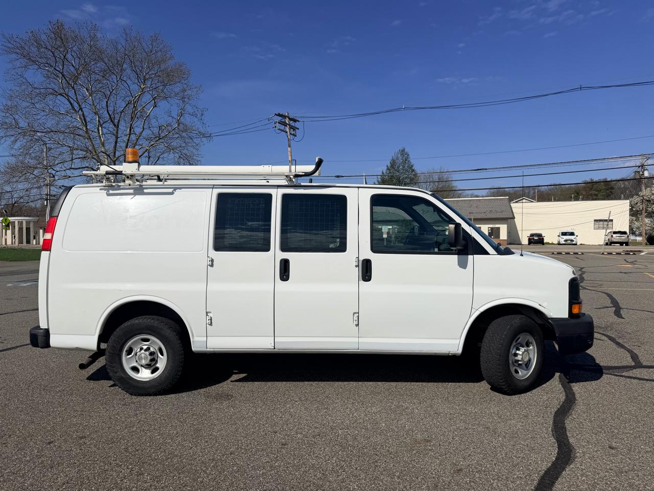 Chevrolet Express 2500 Cargo 2011