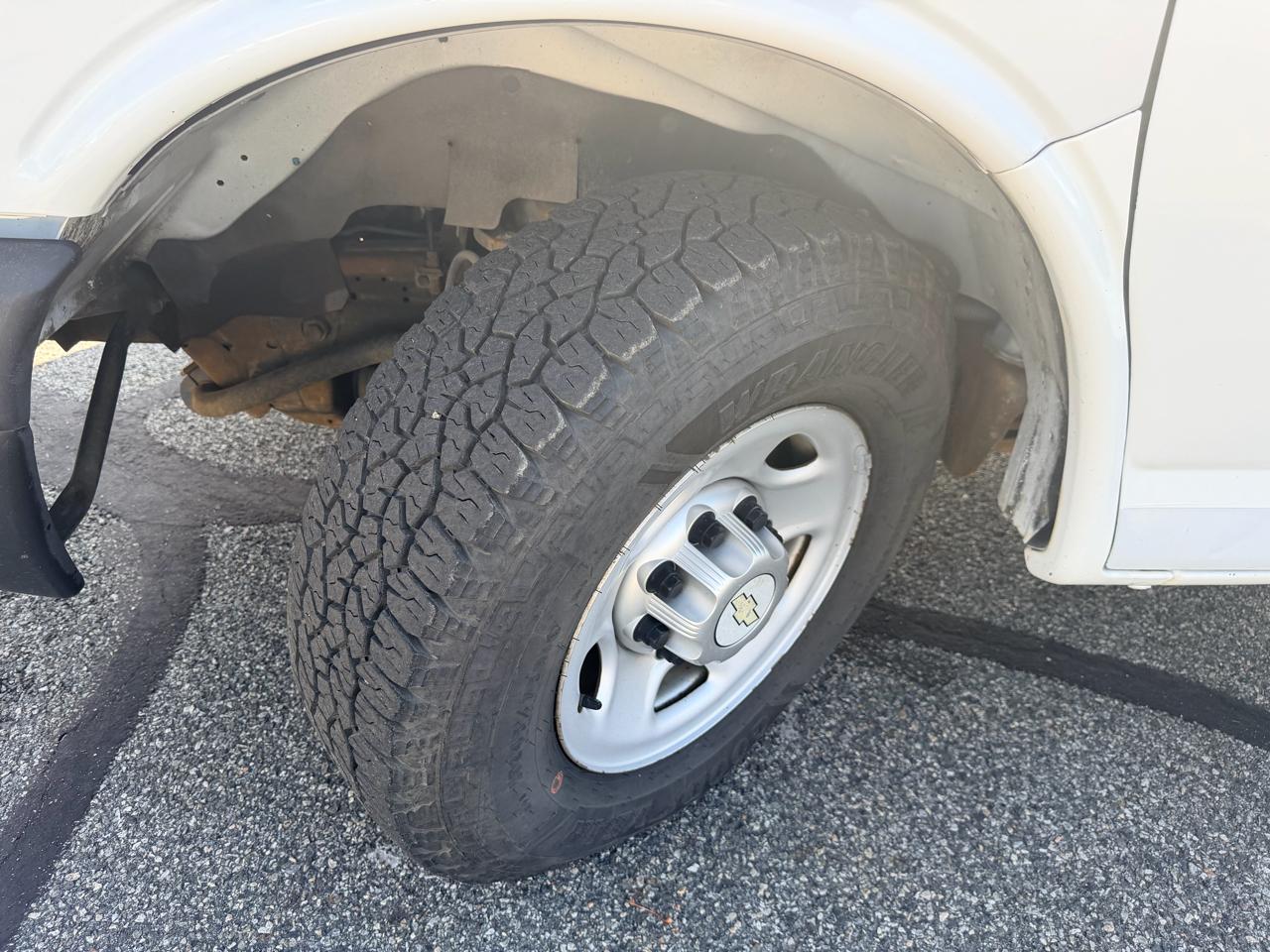 Chevrolet Express 2500 Cargo 2011