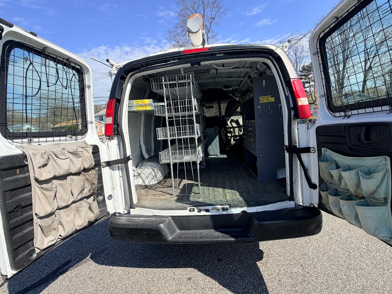 Chevrolet Express 2500 Cargo 2011