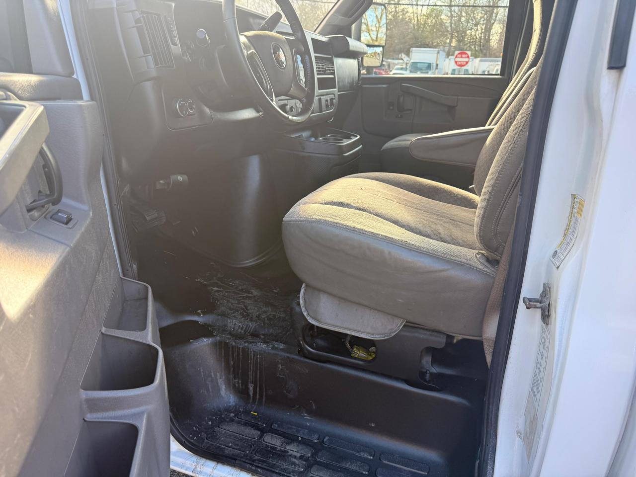 Chevrolet Express G3500 139" 2018