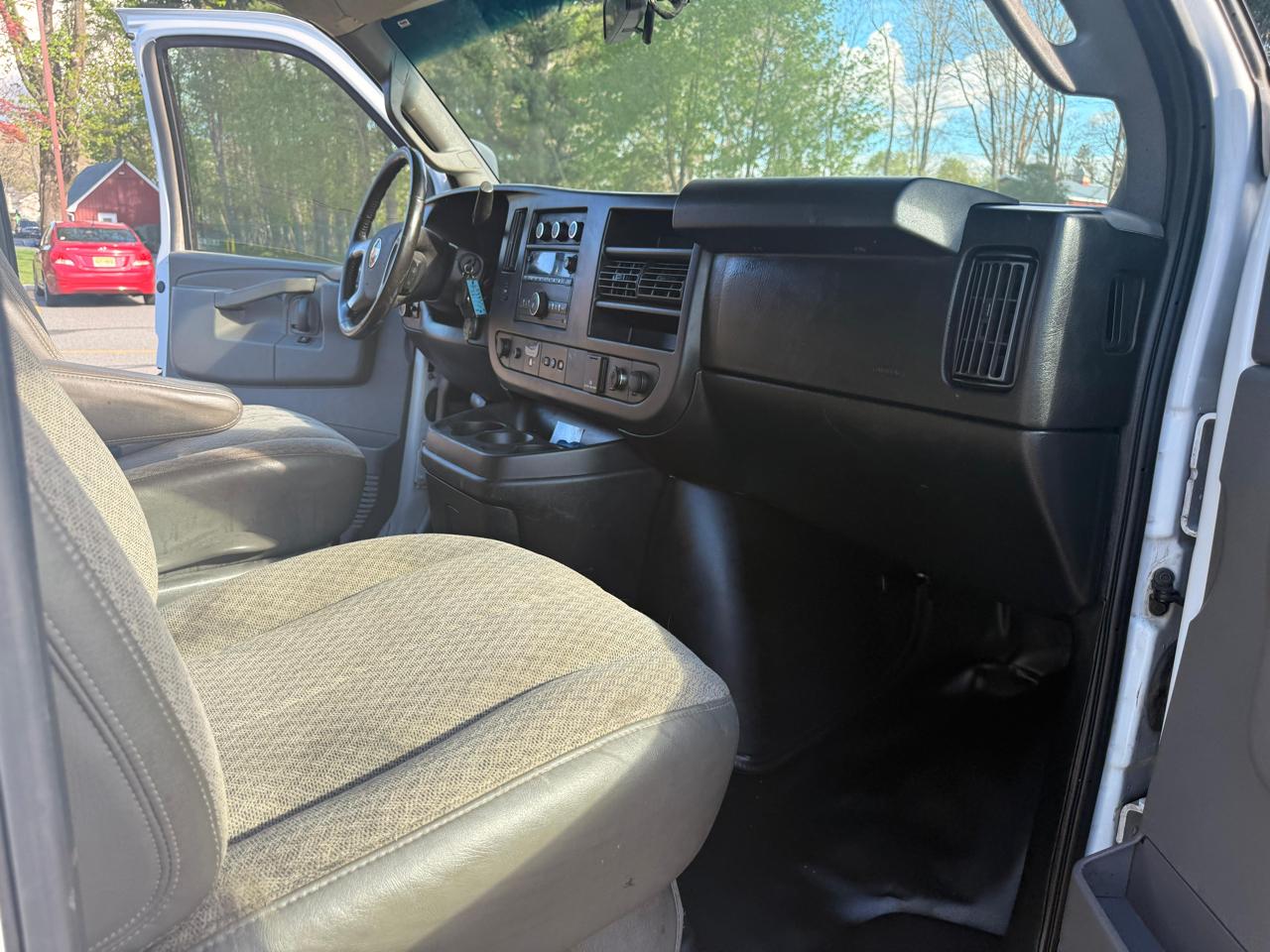 Chevrolet Express G3500 139" 2018