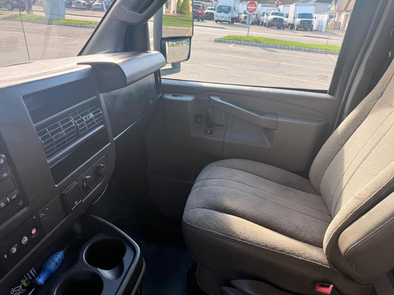 Chevrolet Express G3500 139" 2018