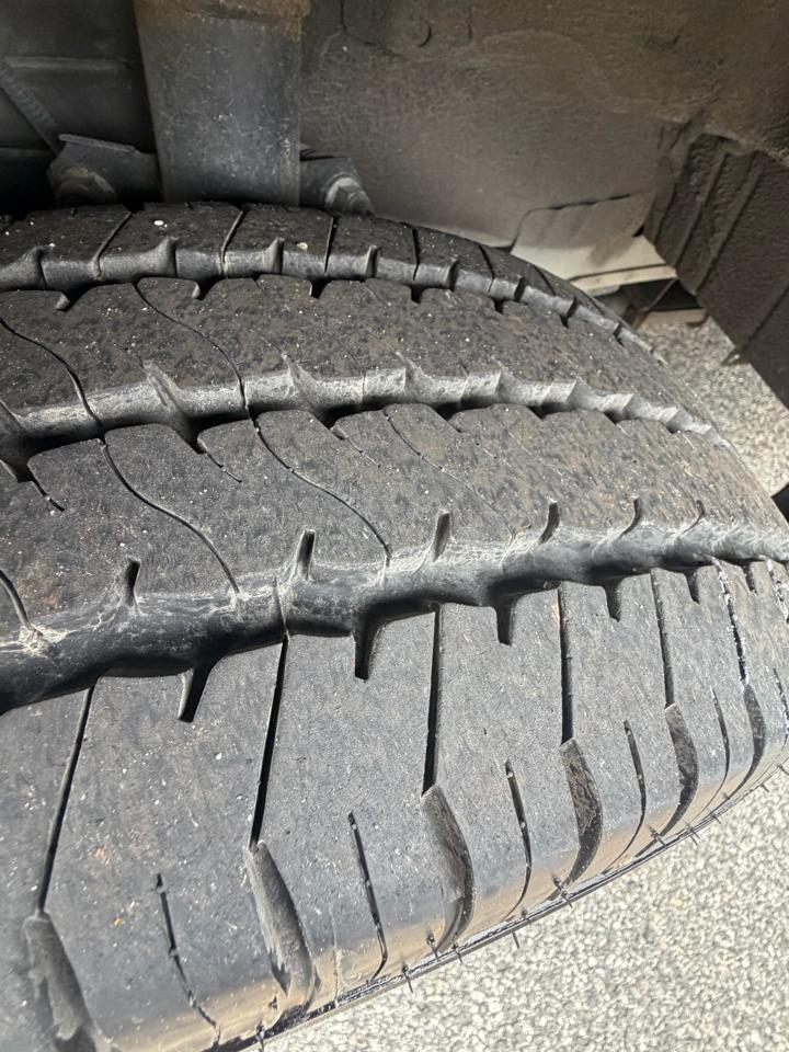 Ford Transit 250 Van Low Roof 60/40 Pass.130-in. WB 2016