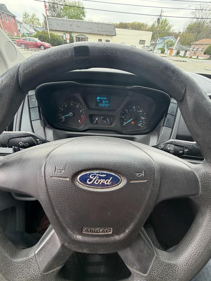 Ford Transit 250 Van Low Roof 60/40 Pass.130-in. WB 2016