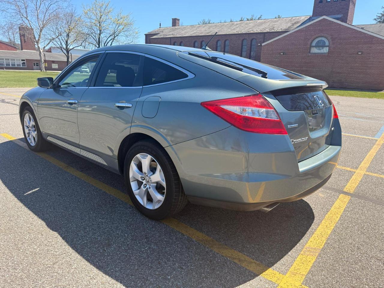 Honda Accord Crosstour EX-L 4WD 5-Spd AT 2010