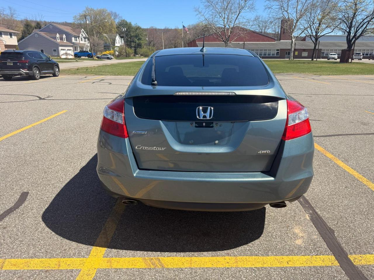 Honda Accord Crosstour EX-L 4WD 5-Spd AT 2010