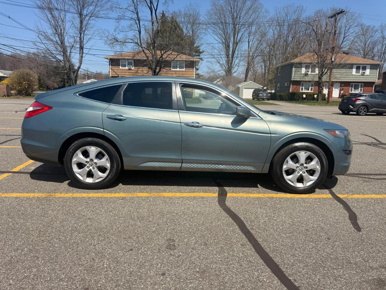 Honda Accord Crosstour EX-L 4WD 5-Spd AT 2010