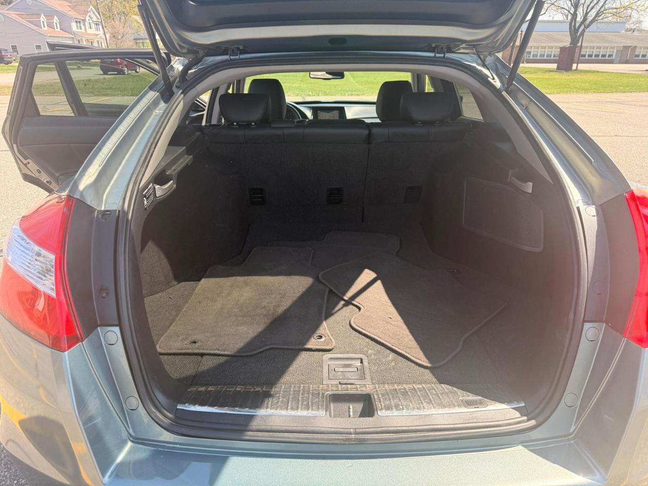 Honda Accord Crosstour EX-L 4WD 5-Spd AT 2010